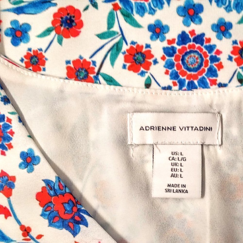 Adrienne Vittadini Floral V-Neck Sleeveless Top - Picture 3 of 4